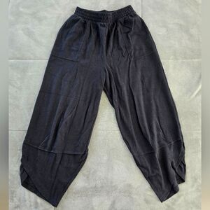 Black Cropped Wide-Leg Pants